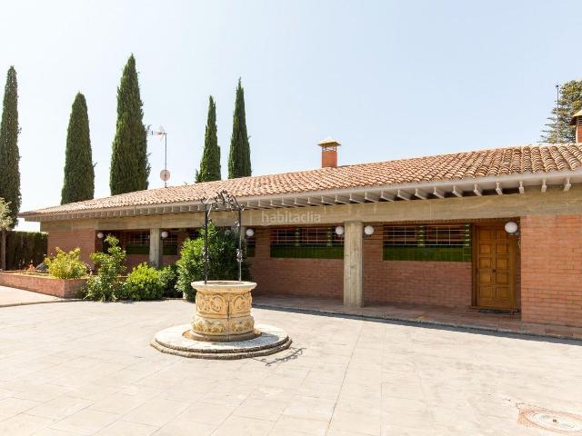 Chalet en venta en Zuera. ZUERA ZARAGOZA CHALET CON PISCINA PRIVADA EN URBANIZACION LAS LOMAS DE GALLEGO. Chalets.