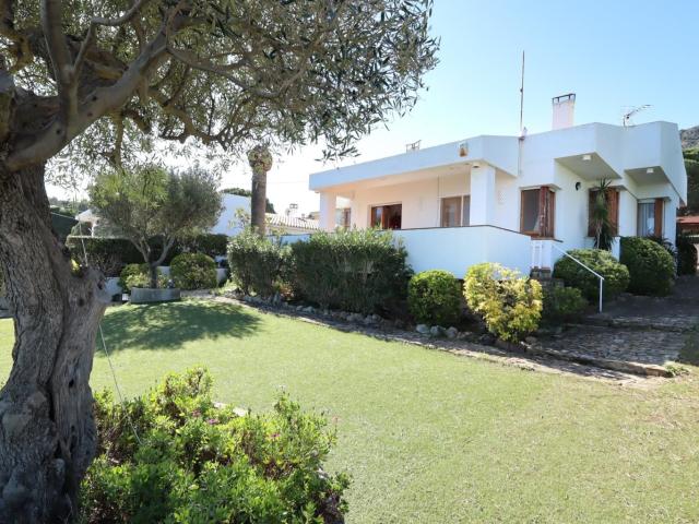 Chalet en venta. EL PORT DE LA SELVA