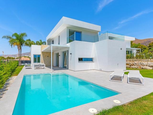 Chalet en venta. FINESTRAT
