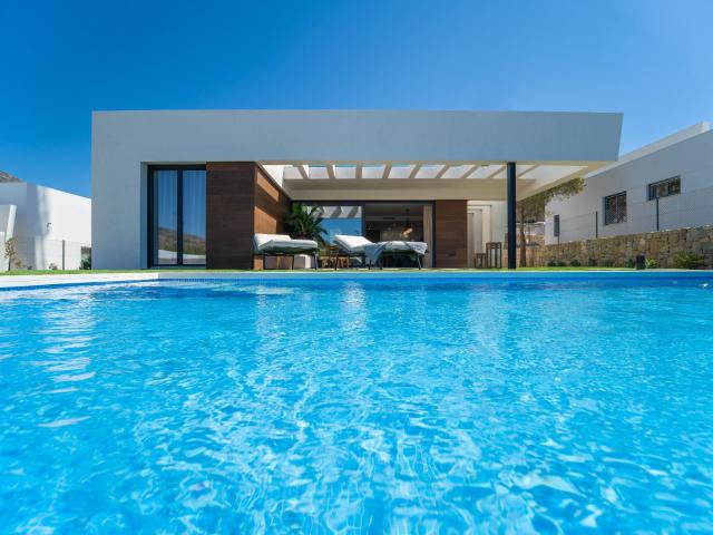 Chalet en venta. FINESTRAT