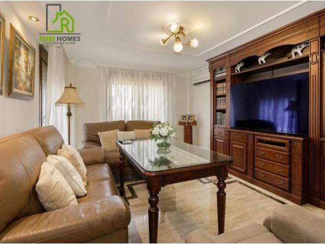 CHALET EN VENTA OGÍJARES