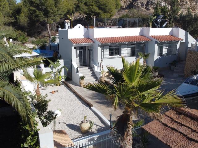 Chalet en venta. LA NUCíA