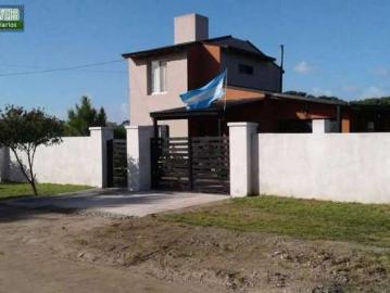 Chalet en Venta Parquemar de Miramar Estado Muy Bueno 4 Habitaciones 2 Banos Apto Credito 159 m2