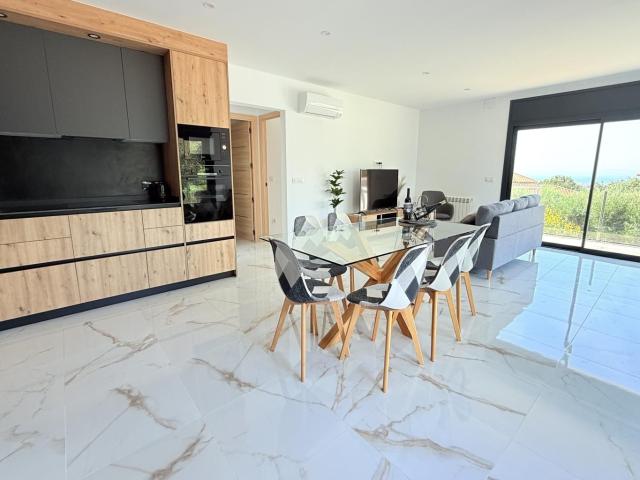 Chalet en venta. ROSES