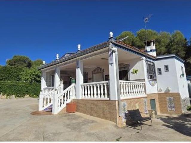 Chalet en venta Vilamarxant con gran parcela
