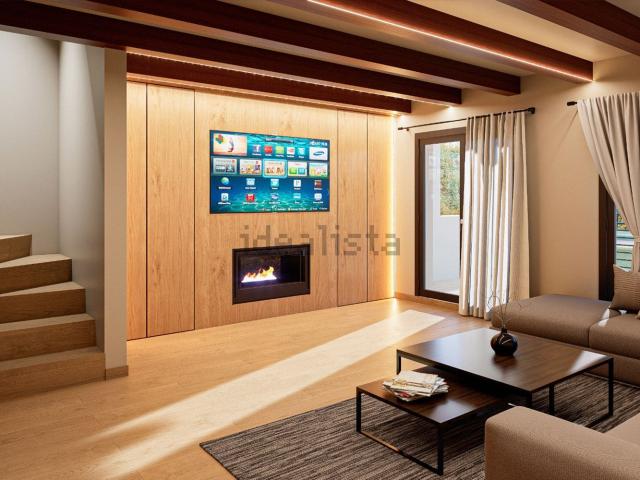 Chalet, Encamp