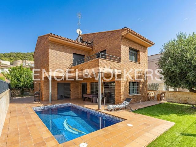 Chalet, Eixample Can Bogunya, Castellar del Vallès