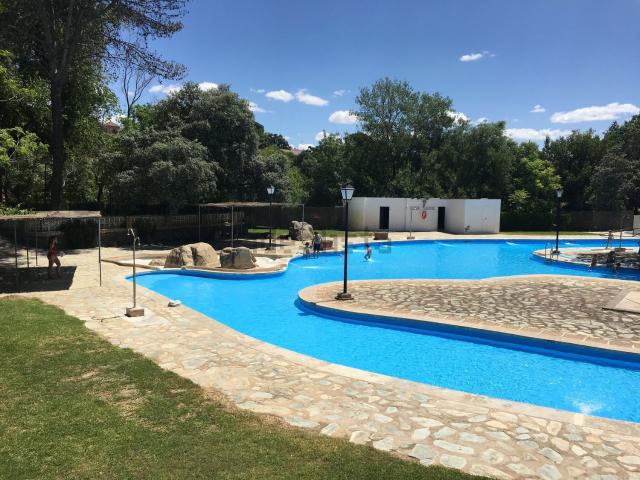 Chalet, El Castillo de las Guardas