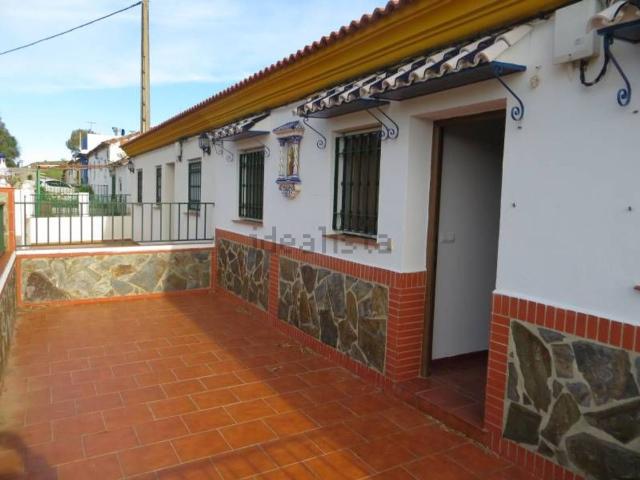 Chalet, El Castillo de las Guardas