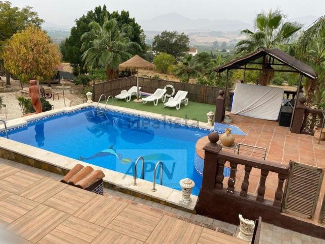 Chalet, El Burgo
