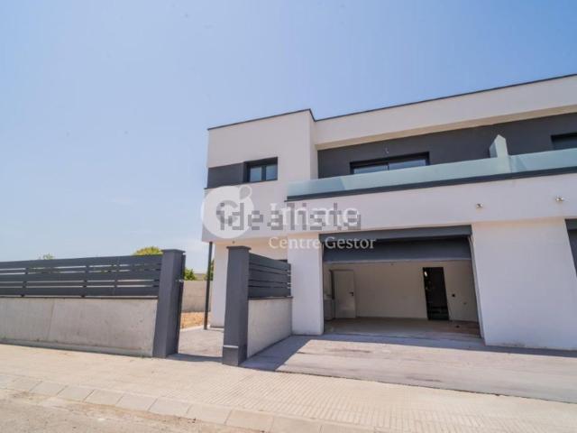 Chalet, El Palau d&apos Anglesola