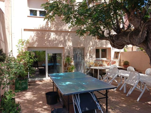 Chalet, El Papiol