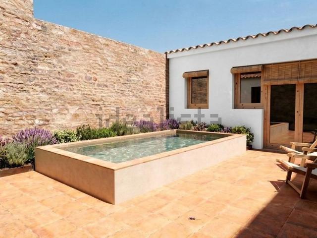 Chalet, El Pla del Penedès