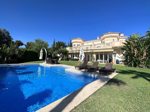 Chalet, El Rosario Ricmar, Marbella