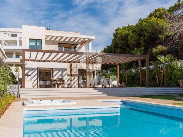 Chalet, El Velerín, Estepona