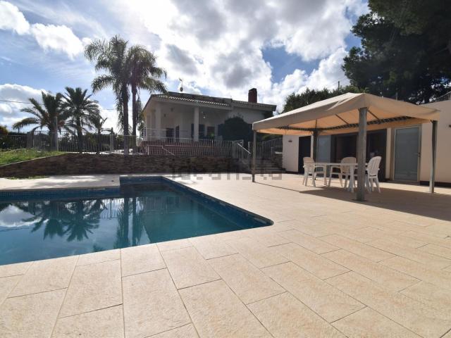 Chalet, Elche / Elx