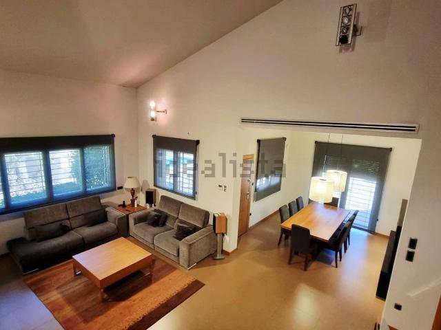 Chalet, Elche / Elx