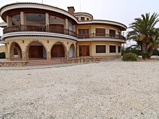 Chalet, Elche / Elx