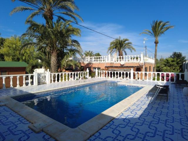 Chalet, Elche / Elx