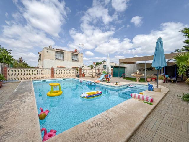 Chalet, Elche / Elx
