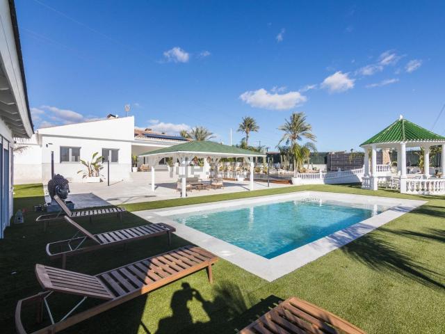 Chalet, Elche / Elx