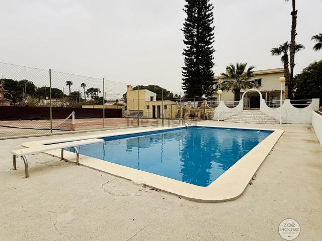 Chalet, Elche / Elx