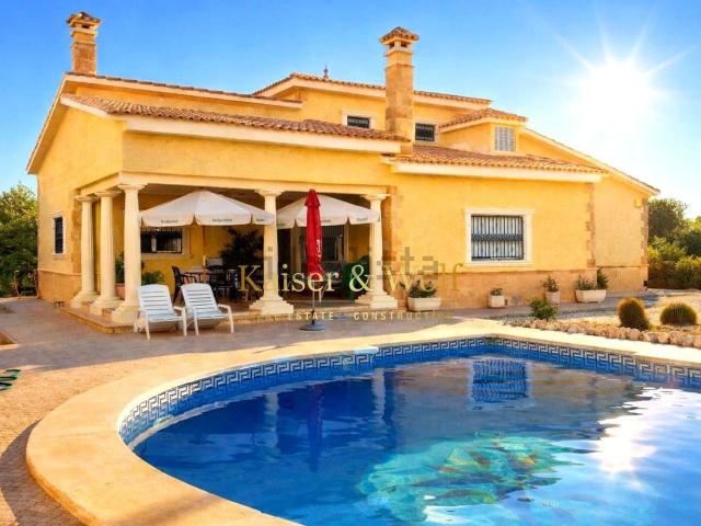 Chalet, Elche / Elx
