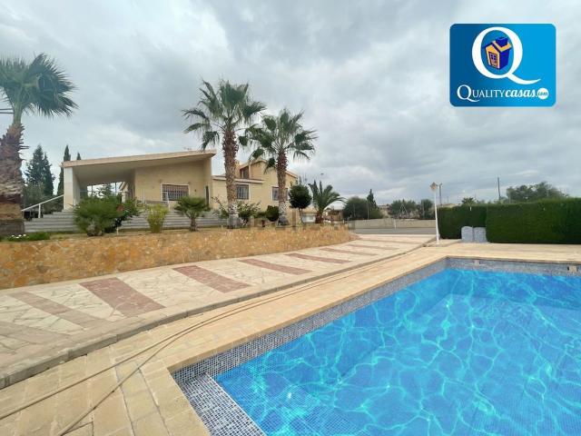 Chalet, Elche / Elx