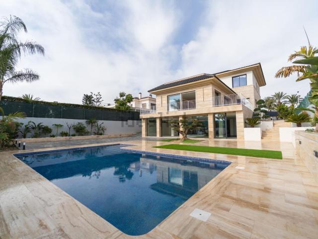 Chalet, Elche / Elx