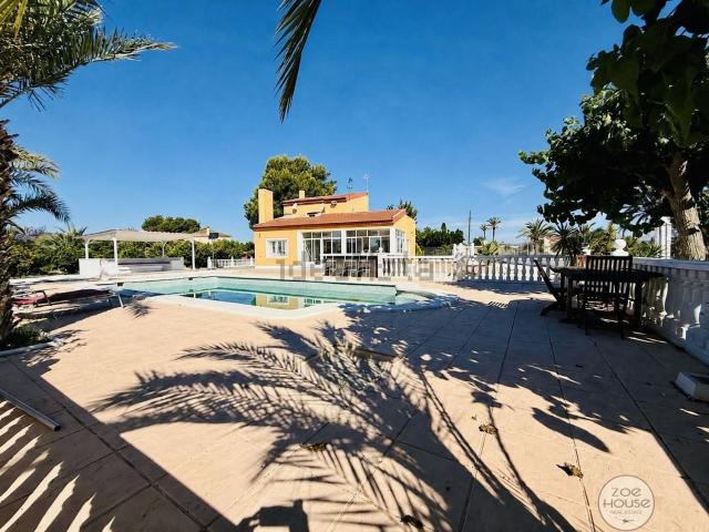 Chalet, Elche / Elx