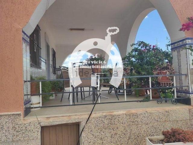 Chalet, Elche / Elx