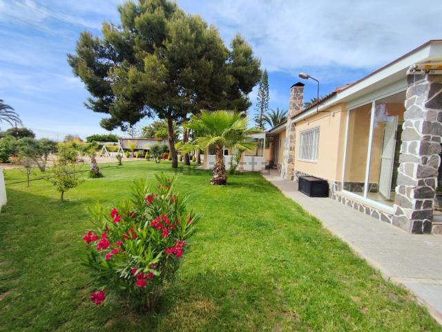Chalet, Elche / Elx