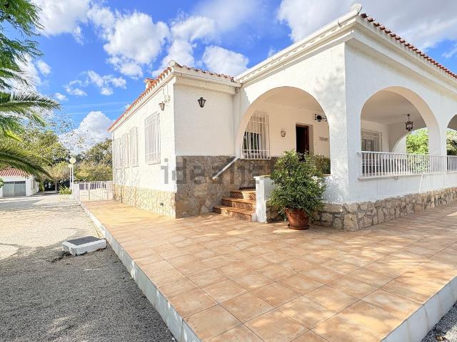 Chalet, Elda
