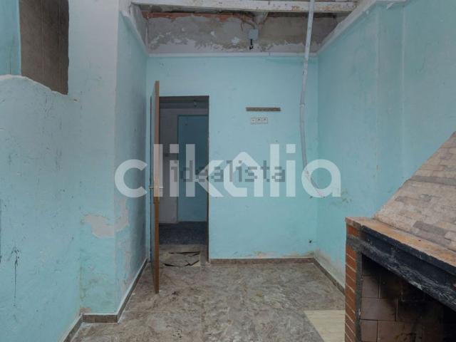 Chalet, Elda