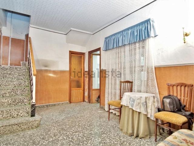 Chalet, Elda