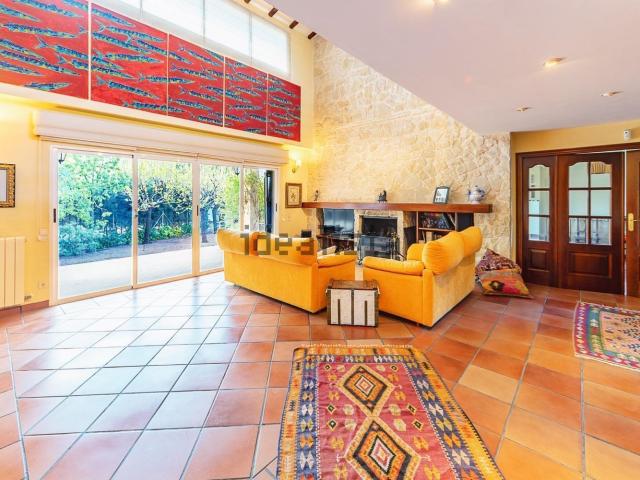 Chalet, Elda