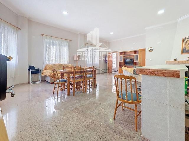 Chalet, Elda
