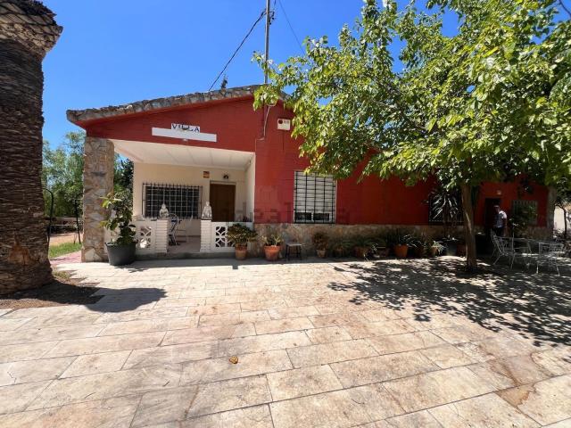 Chalet, Elda
