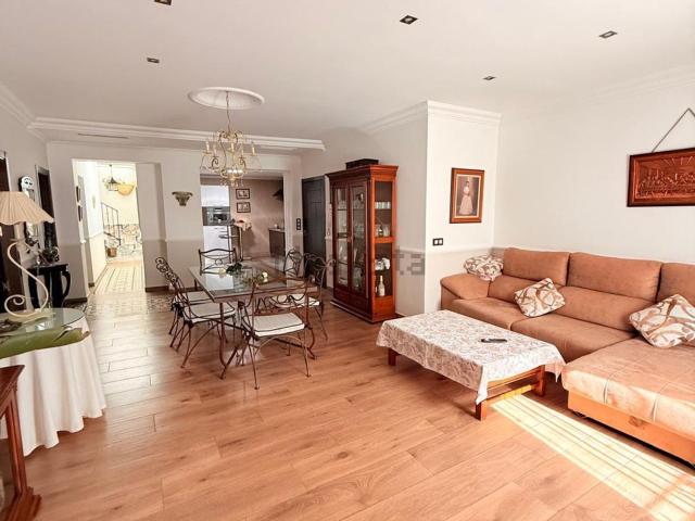 Chalet, Elda