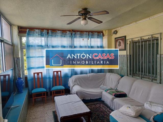 Chalet, Elda