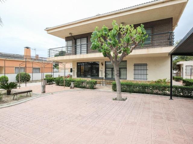 Chalet, Elda