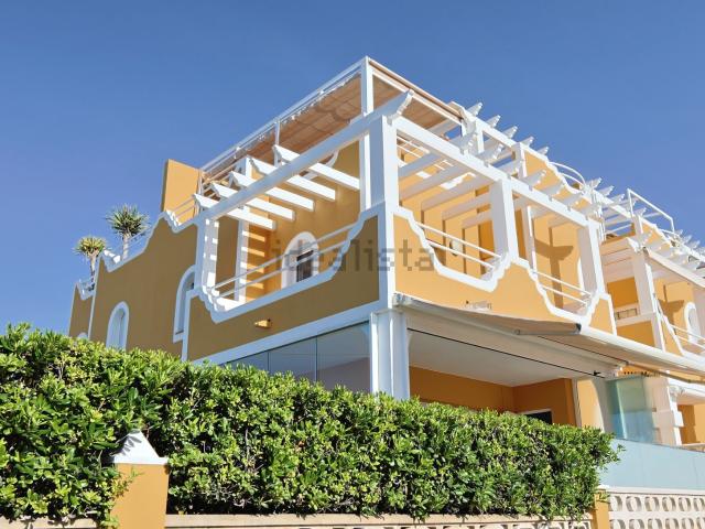 Chalet, Els Poblets