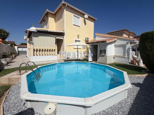 Chalet, Els Poblets