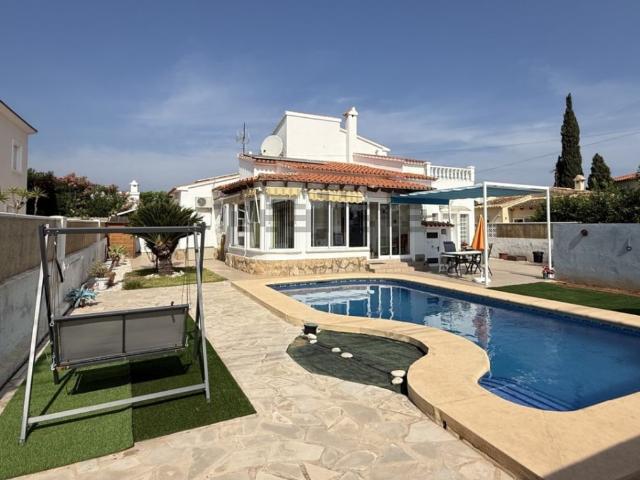 Chalet, Els Poblets