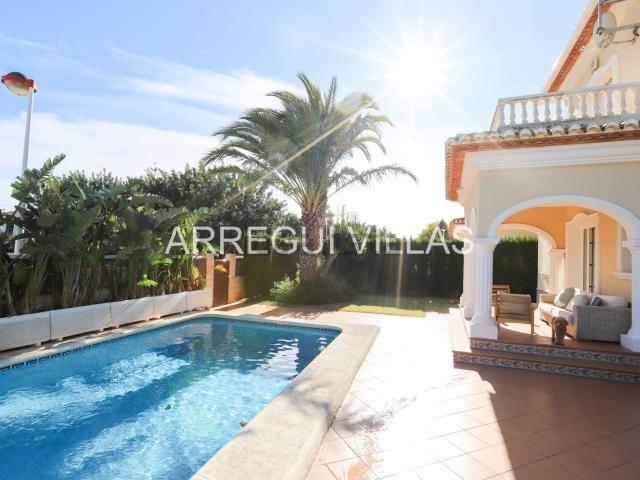 Chalet, Els Poblets