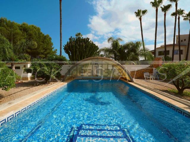 Chalet, Els Poblets