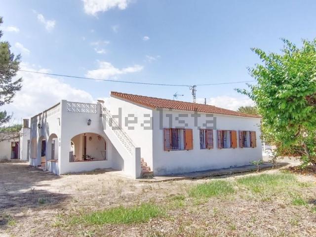 Chalet, Els Poblets