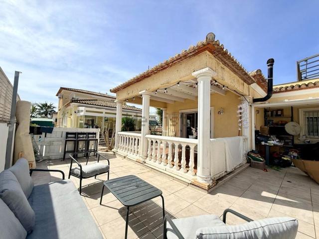 Chalet, Els Poblets