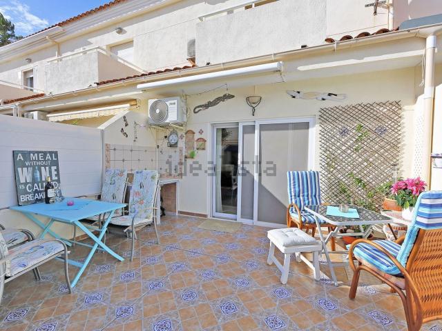 Chalet, Els Poblets