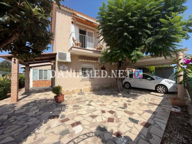 Chalet, Els Poblets